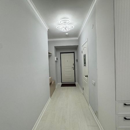 Двухкомнатная Квартира В Жк Арбат Almaty Esterno foto